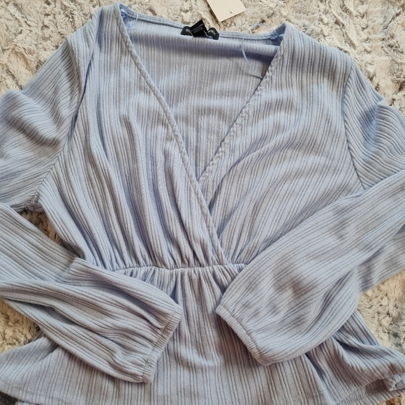 NWT Streetwear Society Baby Blue Top Size Small - Picture 7 of 8